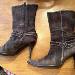Chic Dark Brown Heeled Boots
